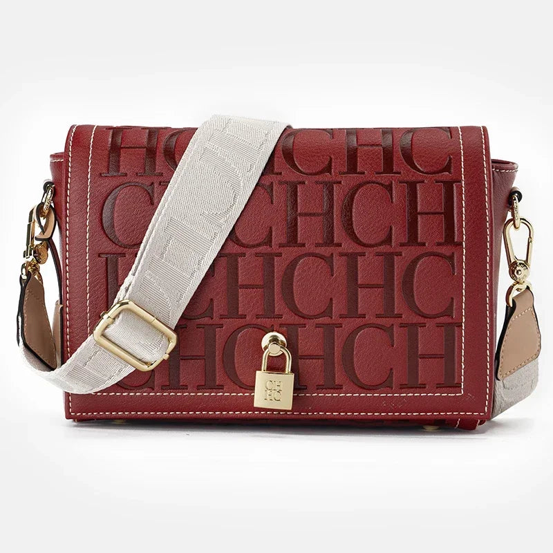 Refined elegance meets everyday functionality. This handbag is designed for women who appreciate timeless style with a modern touch.