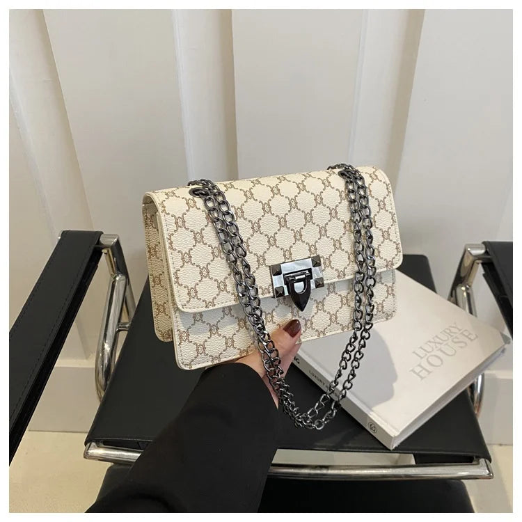 Versatile Retro Floral Street Style A High-End Luxury New Single Shoulder Crossbody Bag Small Square Chain Bag