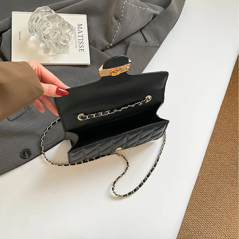 High-quality Temperament Handbag 2026 New Fashion Joker Commuter Rhomb Striped Small Fragrance Chain Shoulder Messenger Bag